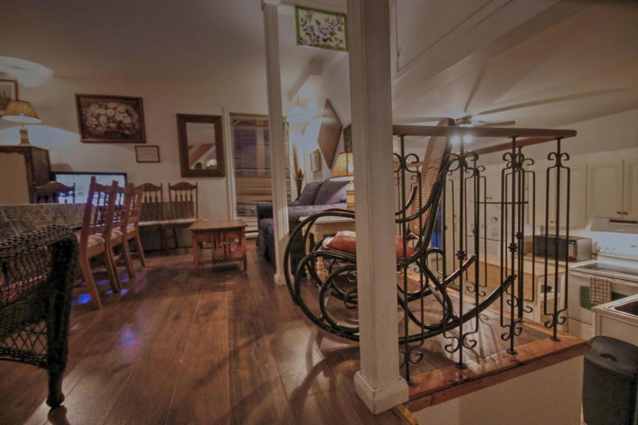 Vieille Maison Rustique Espace Interessant Quebec Exteriér fotografie